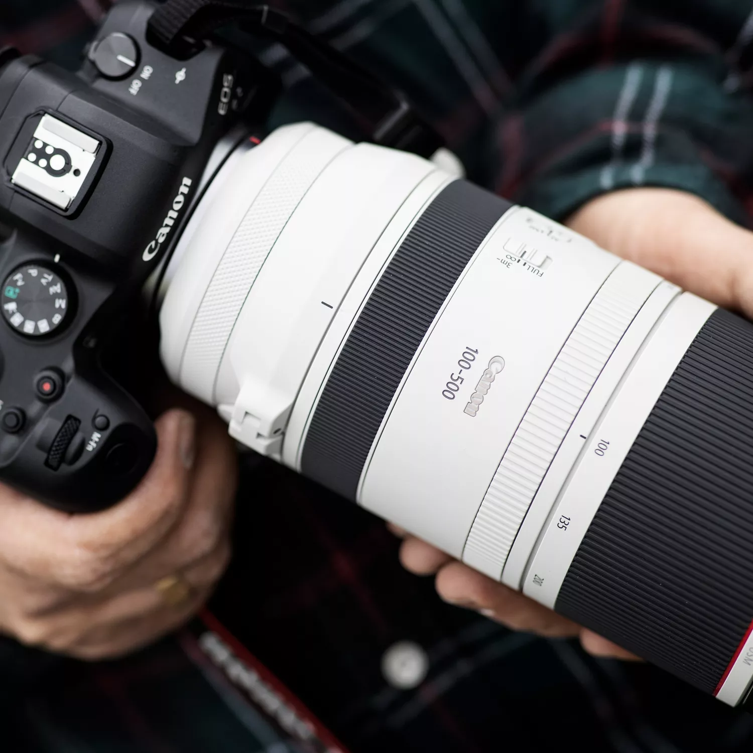 Canon RF 100-500mm f/4.5-7.1L IS USM Telephoto Zoom Lens for EOS R Full Frame
